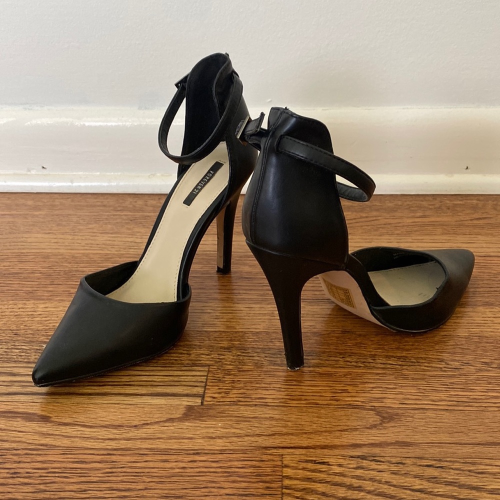 Forever 21 Black Heels Size 6.5